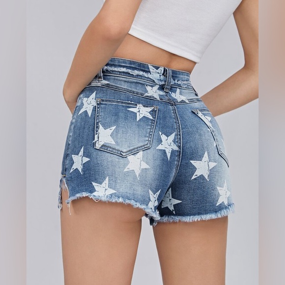 distressed Denim shorts with white stars - Picture 4 of 4